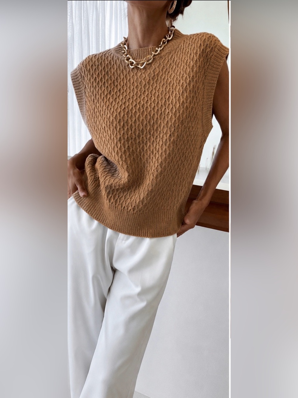 NWOT Miss Sparkling Tan Textured Knit Sweater Vest Sleeveless Pullover Small